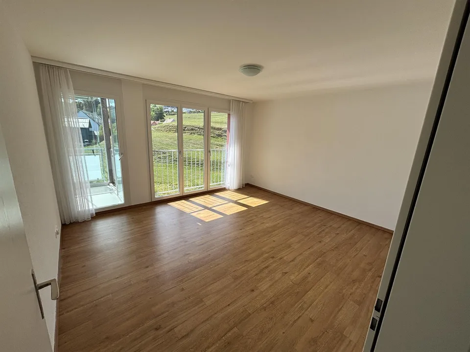 Attraktive 3,5 Zimmer-Wohung mit Sauna