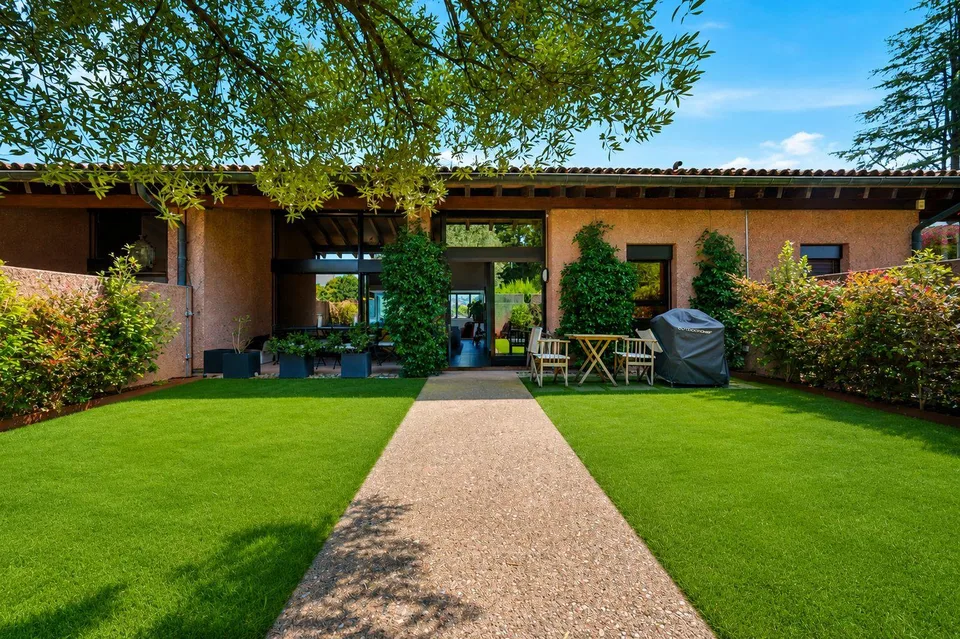 Elegante appartamento su tre livelli in contesto prestigioso | Eleg...
