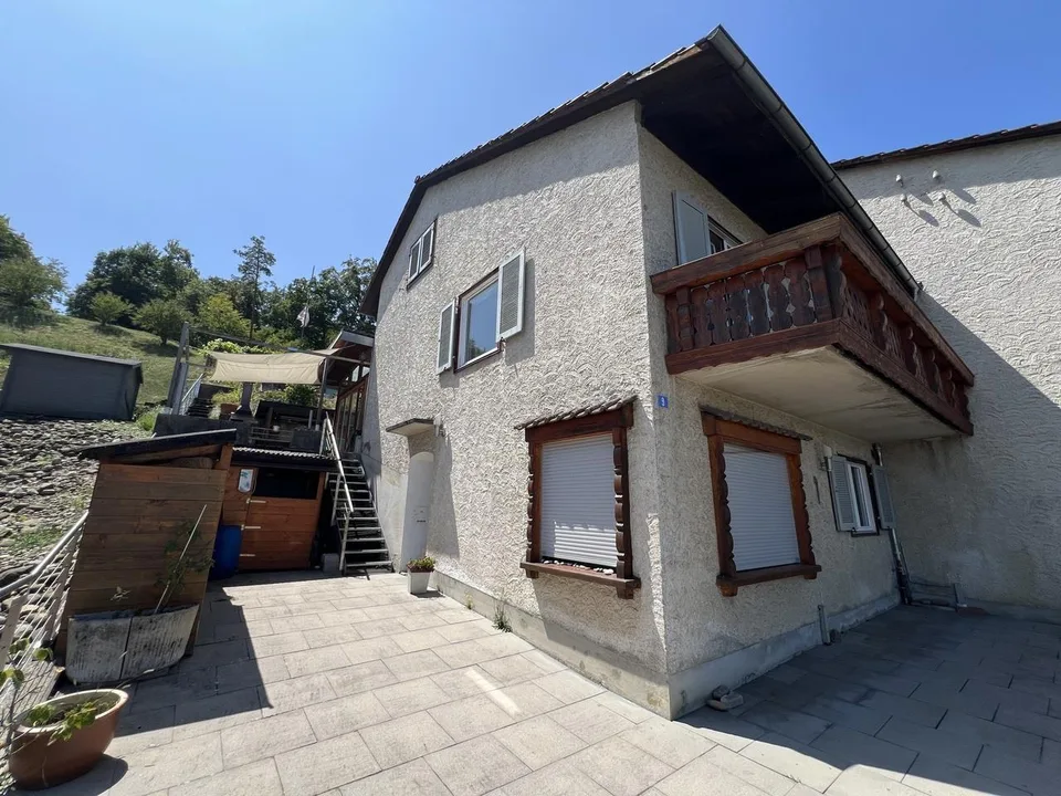 Sonniges Zuhause mit Weitsicht in Langwiesen