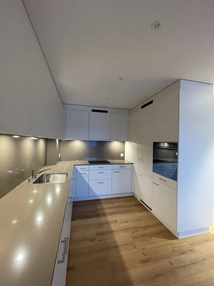 topmoderne 2.5 Zimmer-Wohnung mit wunderschöner Aussicht