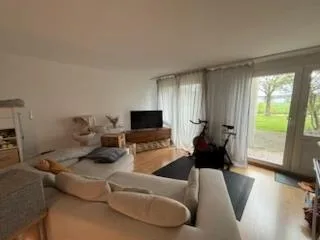 Beautiful ground floor maisonette apartment with garden access