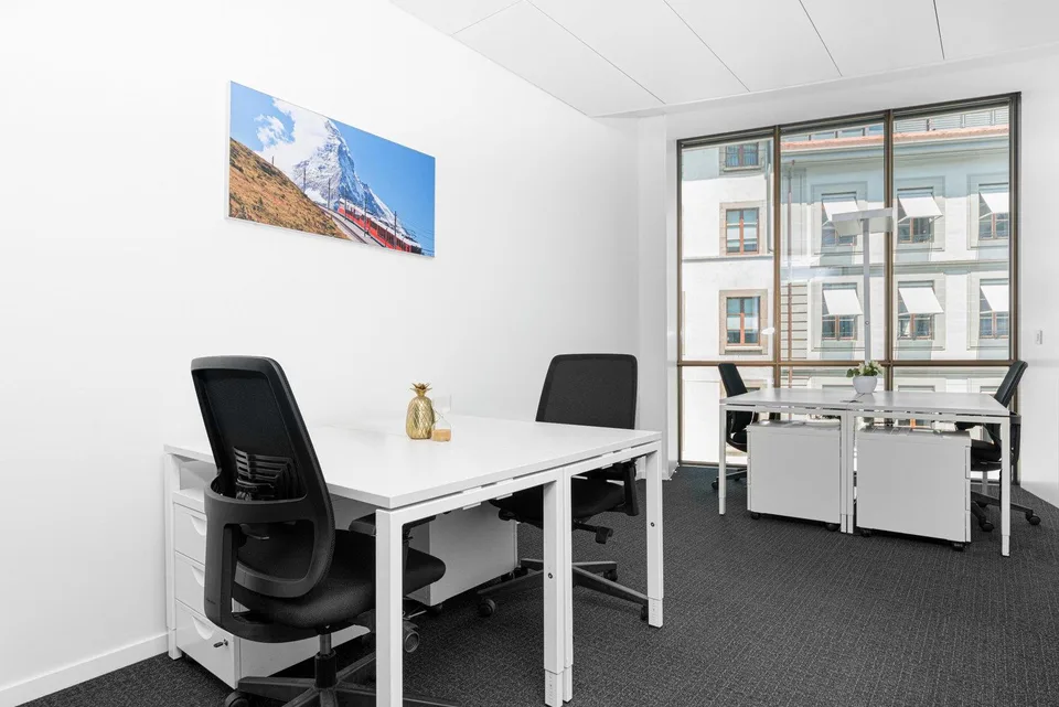 Bureau privé pour 40 à Regus Rhone 8