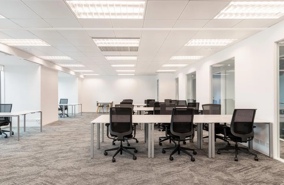 Bureau privé pour 25 à Regus Rhone 8