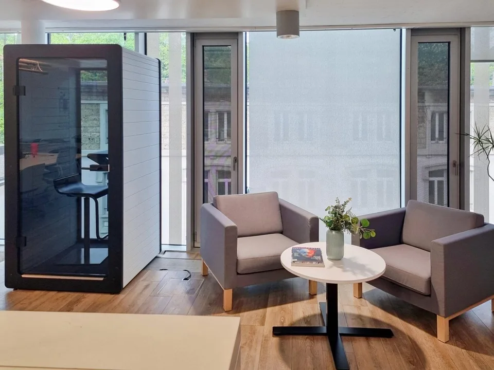Bureau privé pour 30 à Regus City Flon