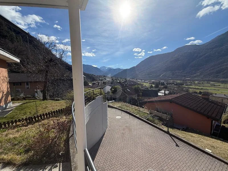 CASA UNIFAMILIARE PIU TERRENO EDIFICABILE