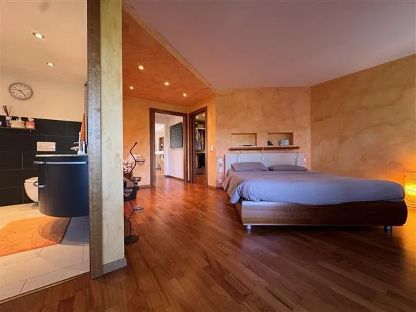 Comano: Duplex-Wohnung 4.5 Zimmer
