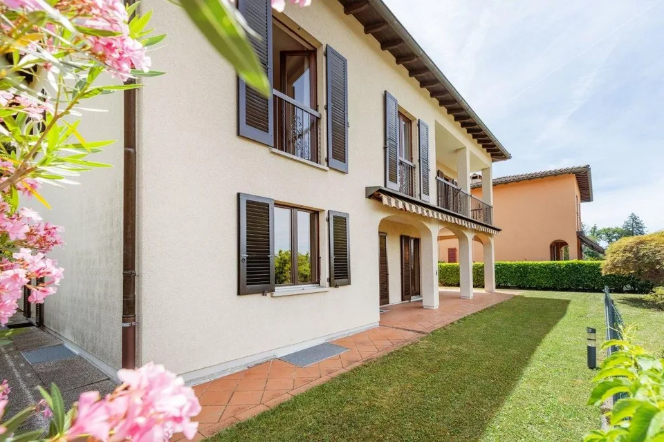Casa unifamiliare di 6.5 locali
