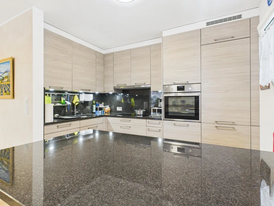 Elegante Appartamento nel Cuore di Lugano: Comfort e Stile in Posiz...