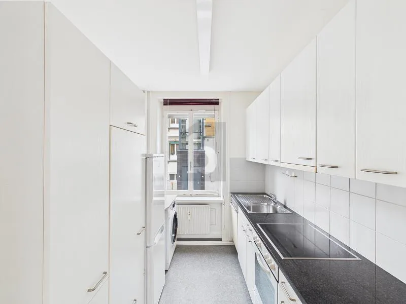 RUHIG UND ZENTRAL MIT BALKON