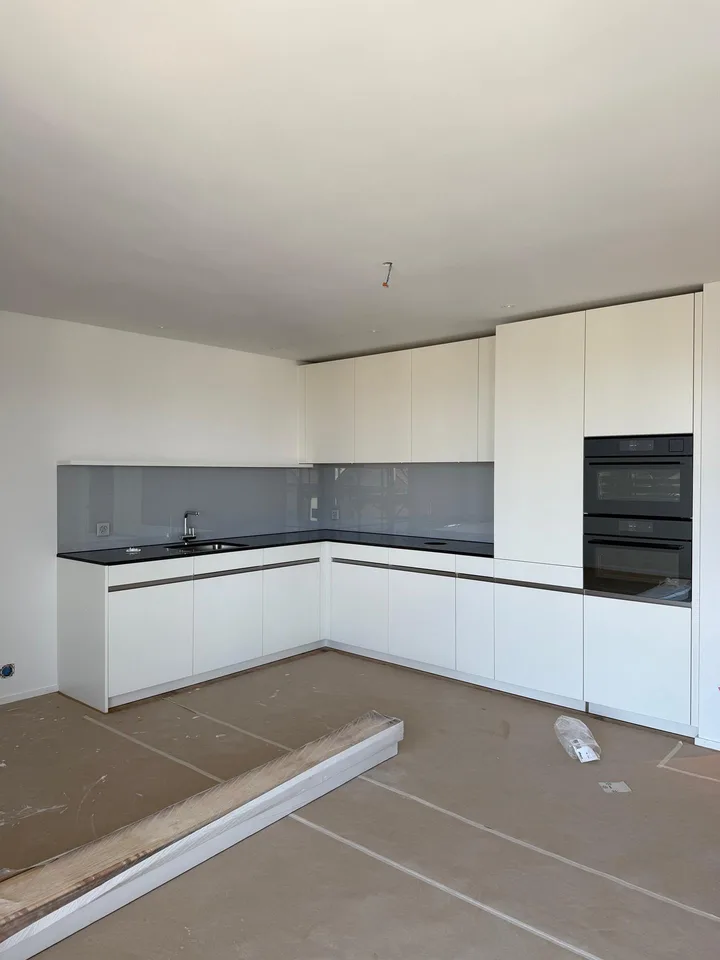 NEUBAU: Kompakte 2½-Zimmer-Wohnung mit allen Annehmlichkeiten