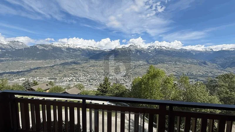 MAGNIFIQUE VUE SUR LES ALPES