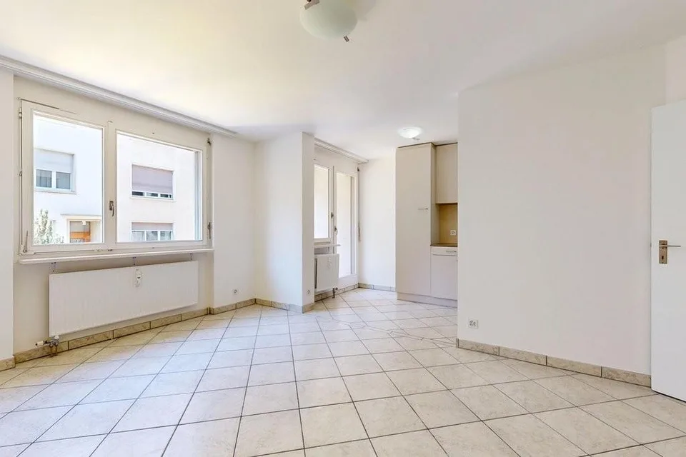 Neu Renovierte 2.5-Zi. Wohnung beim Messeplatz Basel