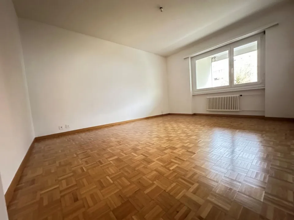 Zentral gelegene Wohnung zu vermieten!