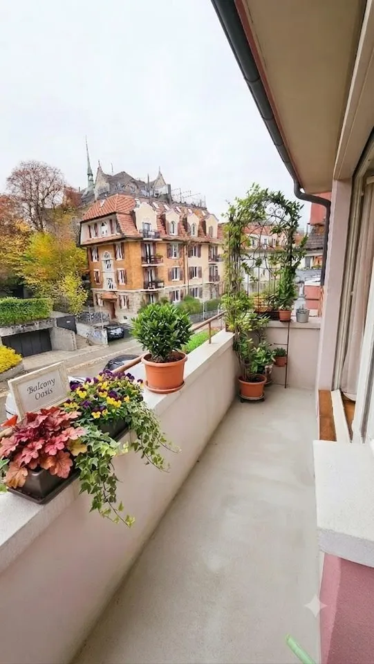 Stadtleben und Ruhe vereint: Attraktive 2.5-Zimmerwohnung mit Balkon in 8003 Zürich