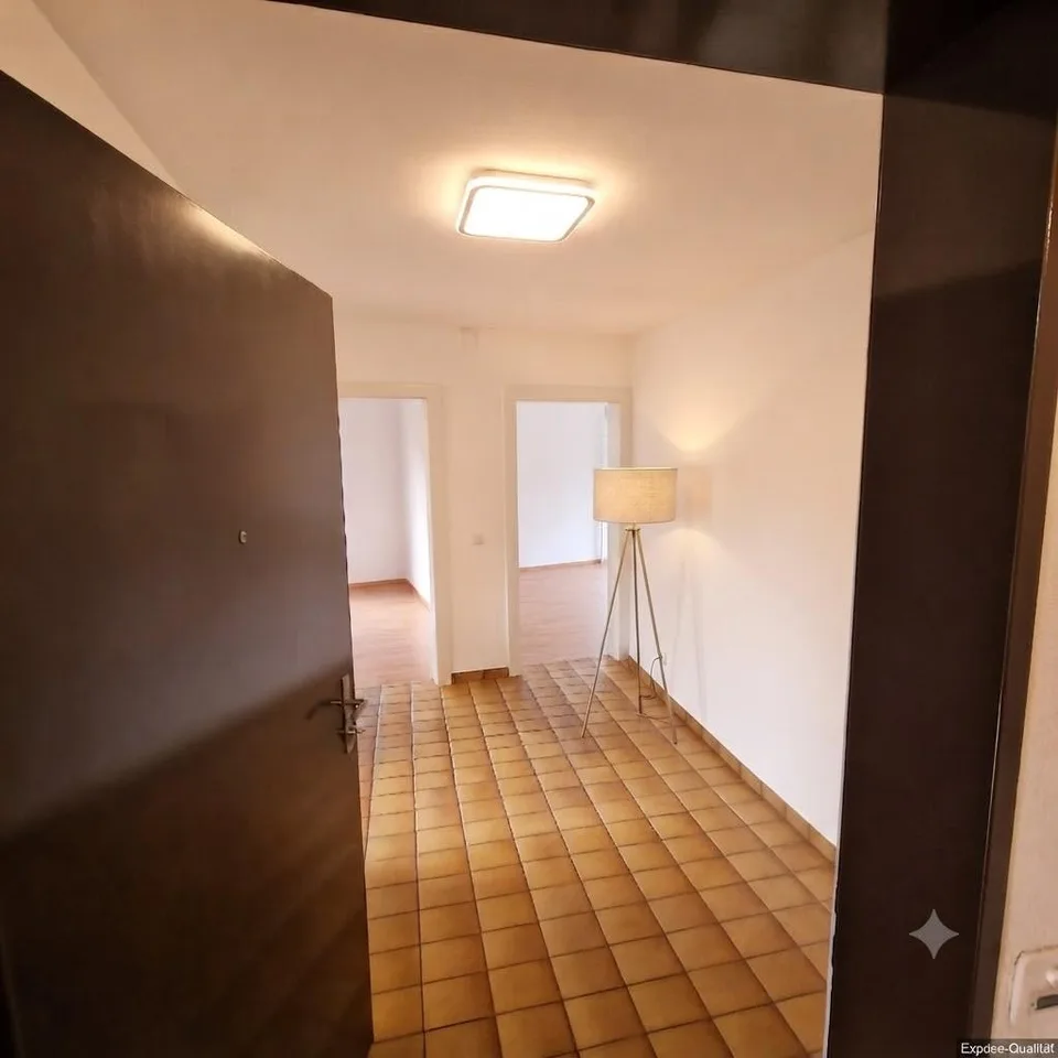Stadtleben und Ruhe vereint: Attraktive 2.5-Zimmerwohnung mit Balkon in 8003 Zürich