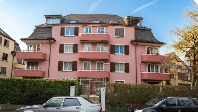 Stadtleben und Ruhe vereint: Attraktive 2.5-Zimmerwohnung mit Balko...