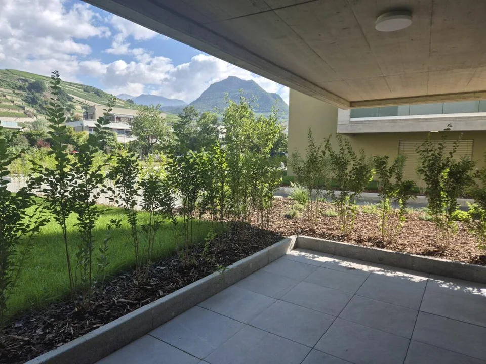 Erdgeschosswohnung mit Terrasse, Uvrier