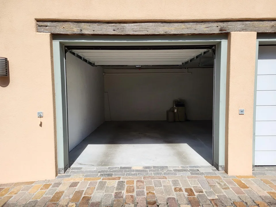 Garagenbox abschliessbar im Zentrum von Altdorf zu vermieten
