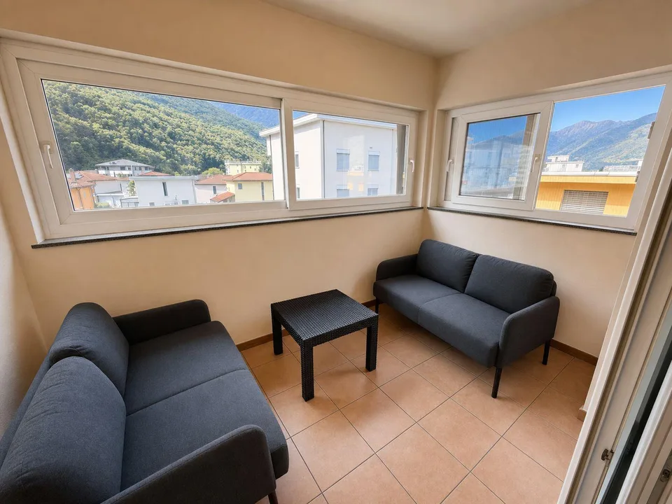 Cadenazzo – 4.5-room apartment with garden, plus an independent studio