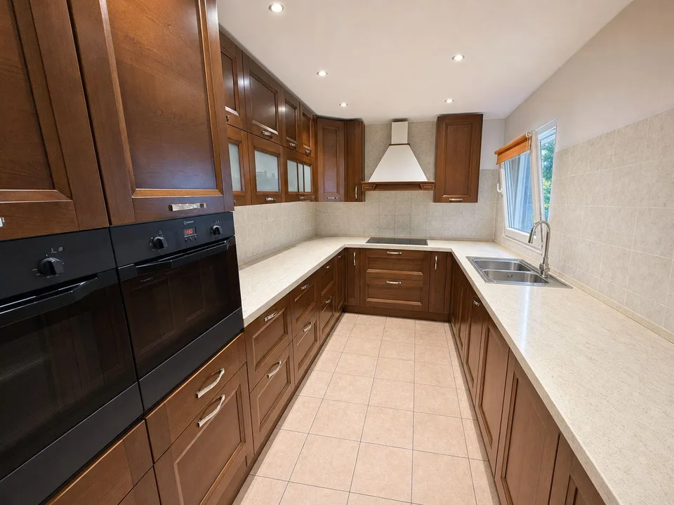 Cadenazzo – 4.5-room apartment with garden, plus an independent studio