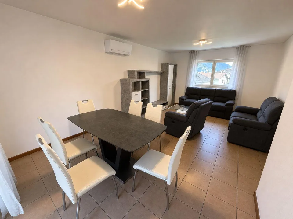 Cadenazzo – 4.5-room apartment with garden, plus an independent studio