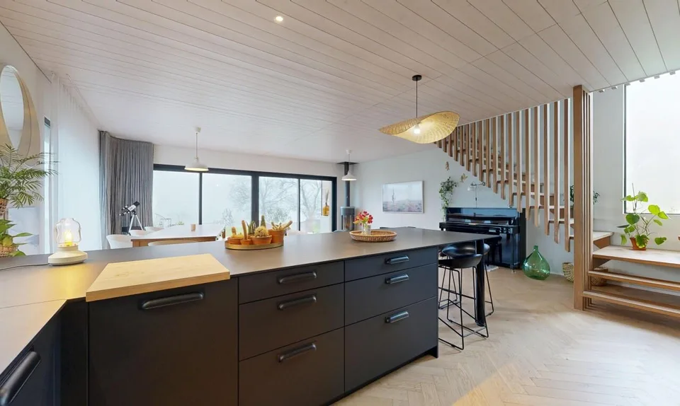 Neue Villa mit Seeblick – Foto 10 von 11