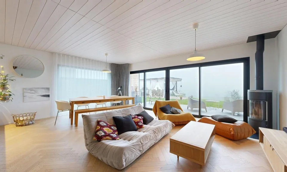 Neue Villa mit Seeblick