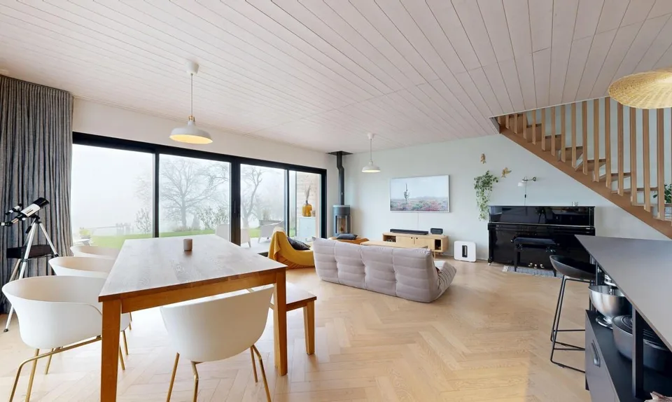 Neue Villa mit Seeblick