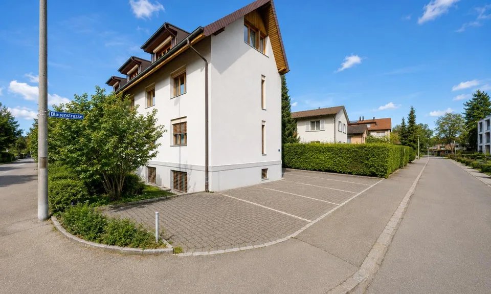 Elegant 4-room apartment with winter garden and parking space – photo 12 of 13