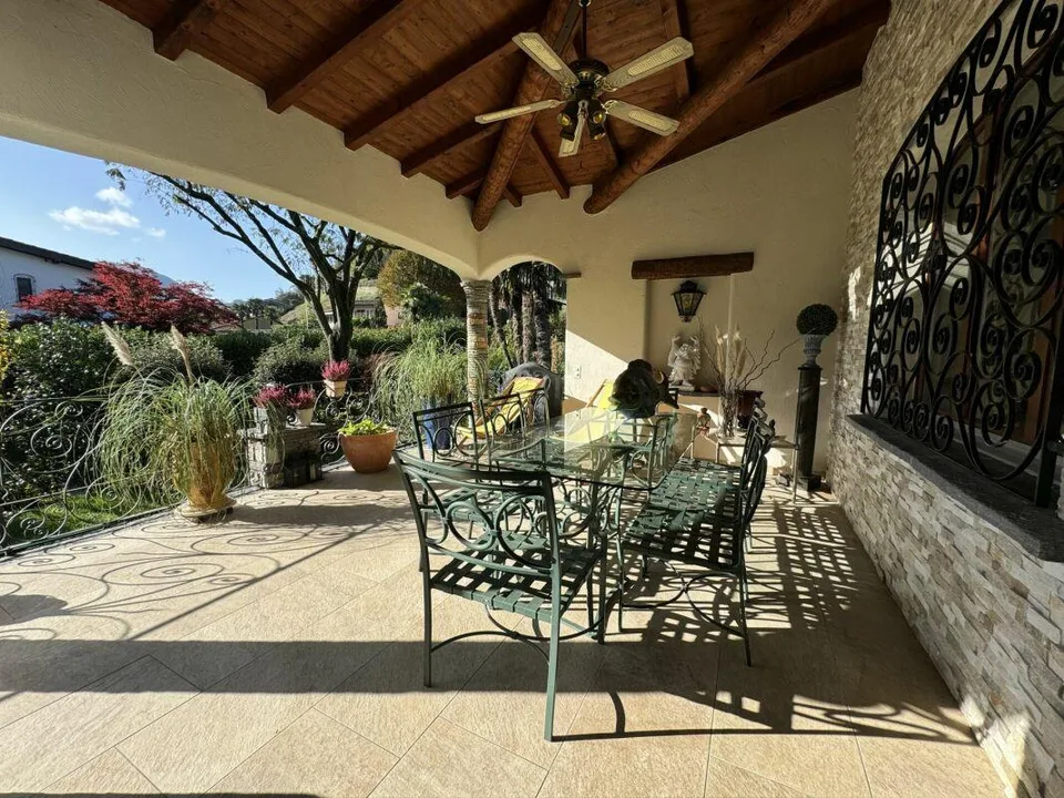 Bellissima casa unifamiliare a due passi dal lago