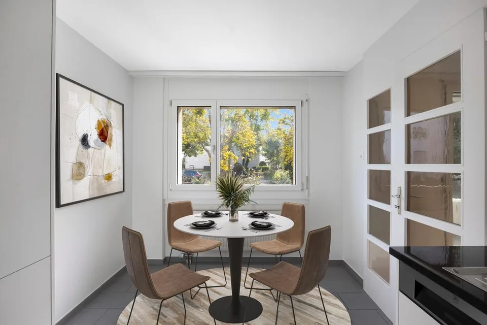 Bright apartment near village center with balcony
