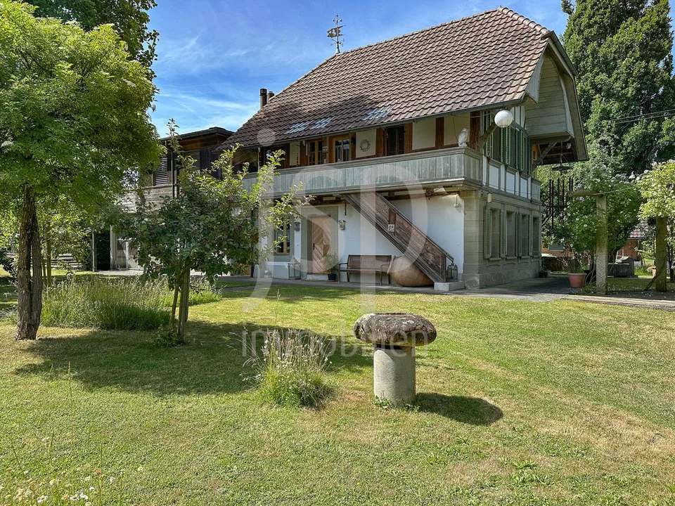 La cour historique de Brunnenhof à Grafenried (terrain de 5'431m2) – photo 17 sur 30