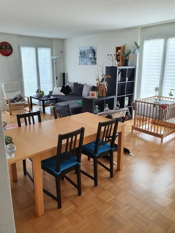 Appartement spacieux de 3,5 pièces dans un quartier calme à Flamatt
