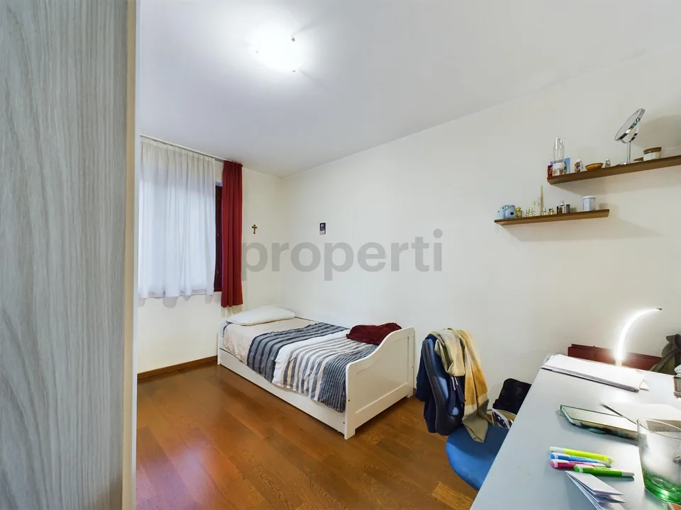 Ampio e luminoso appartamento ristrutturato 4,5 locali a Caslano – foto 6 di 24