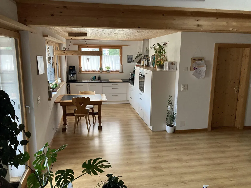 Geräumige 4.5-Zimmer-Maisonettewohnung an zentraler Lage in Schiers GR