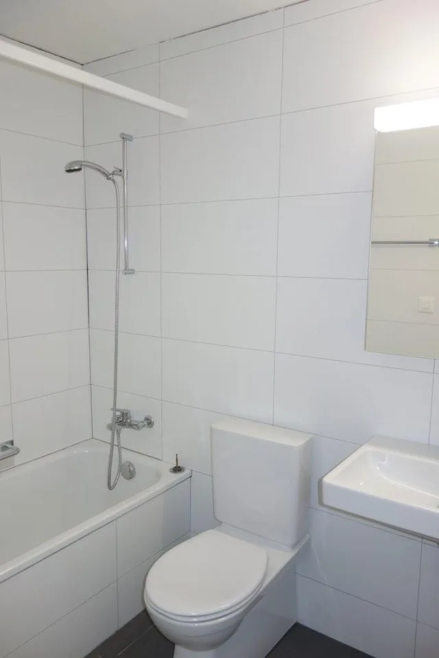 Appartamento situato in centro con ampio balcone – foto 4 di 7