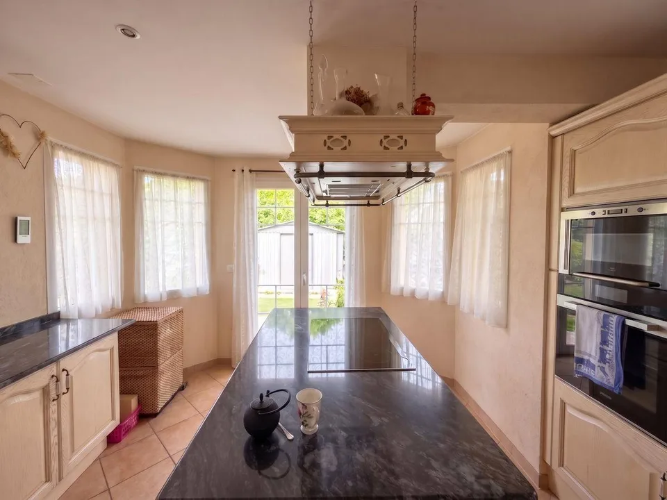 A rare opportunity: a genuine single-family home in the heart of Gimel