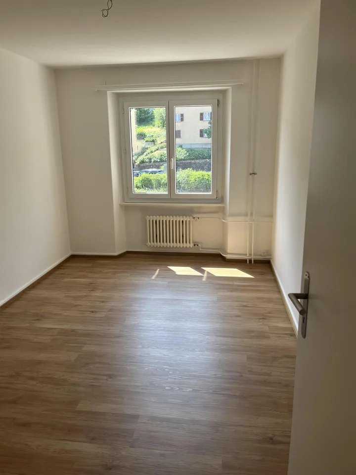 Altbau-Charme an zentraler Lage!