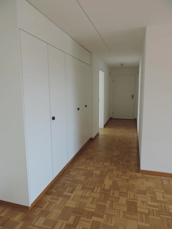 4.5-Zimmer-Familienwohnung mit Balkon im 1. OG