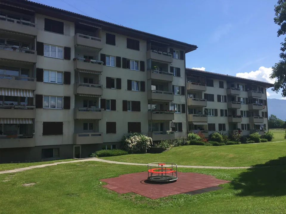 4.5-Zimmer-Familienwohnung mit Balkon im 1. OG