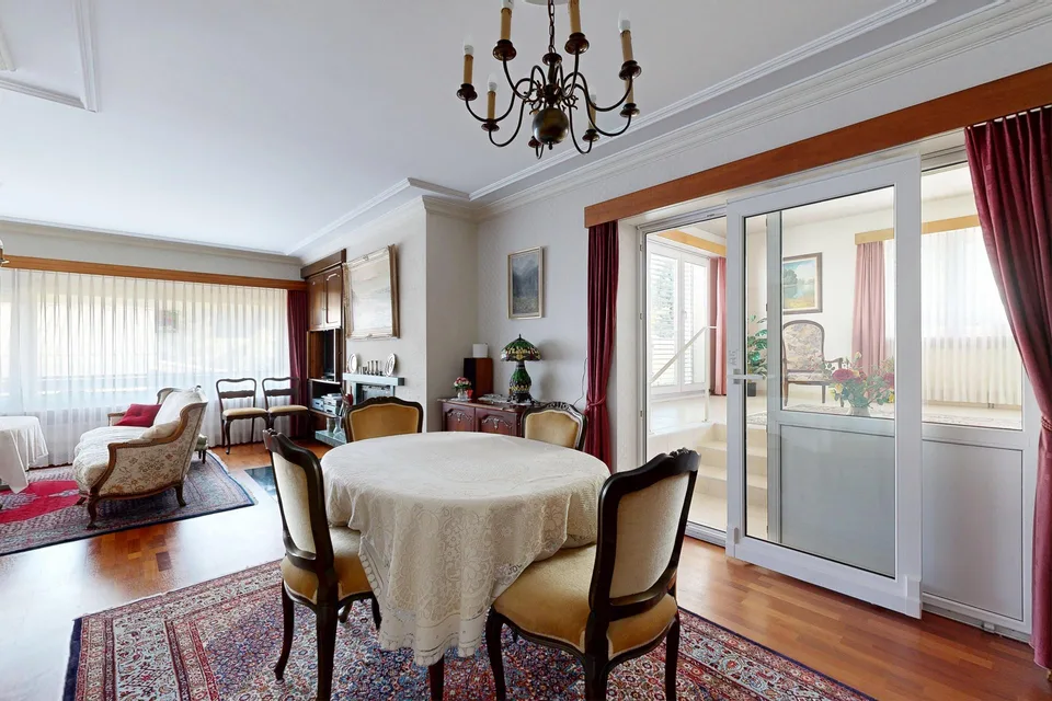 6.5-Zimmer Einfamilienhaus mit vielseitigem Raumangebot