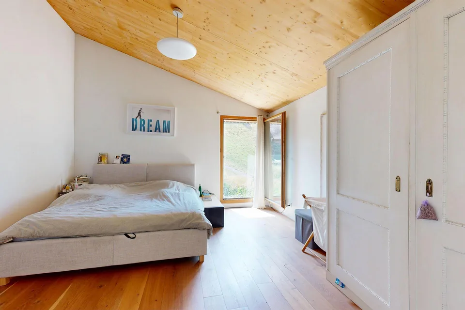 4.5-Zimmer Minergie-Haus mit Oekonomiegebäude
