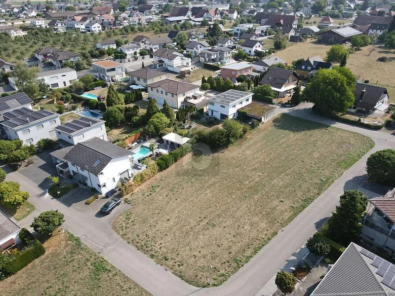 BAUPARADIES IM FAMILIENFREUNDLICHEN QUARTIER