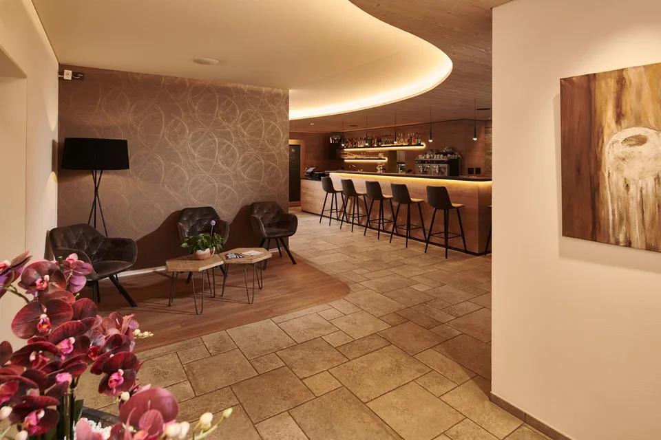 Hotel Bad Schwarzsee sucht neue Gastgeber:innen!
