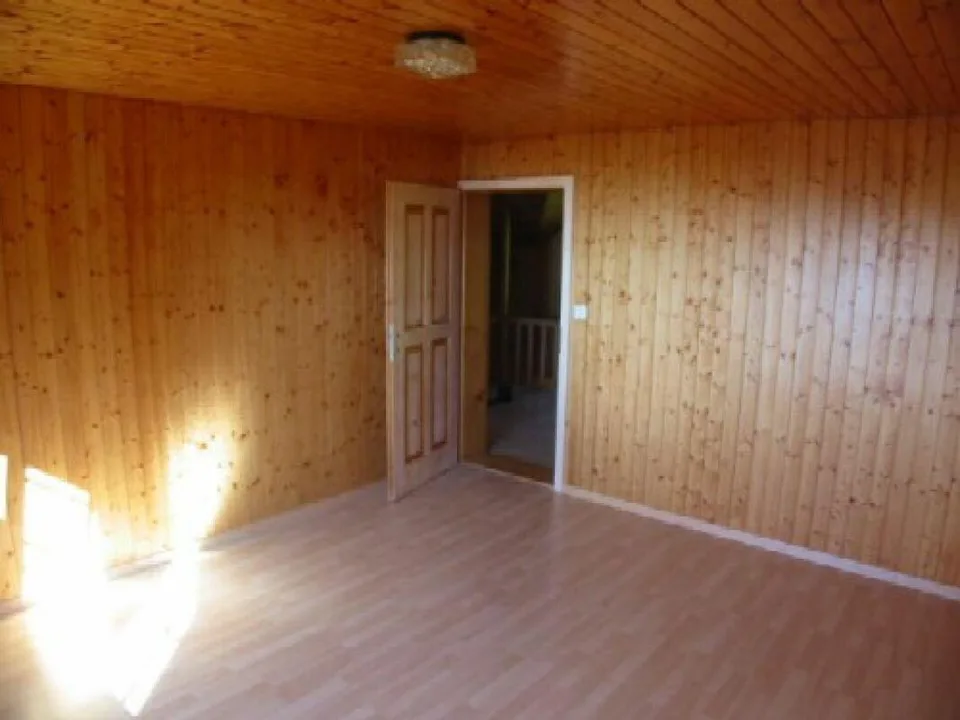 5.5-Zimmer Einfamilienhaus im Grünen – Foto 8 von 9