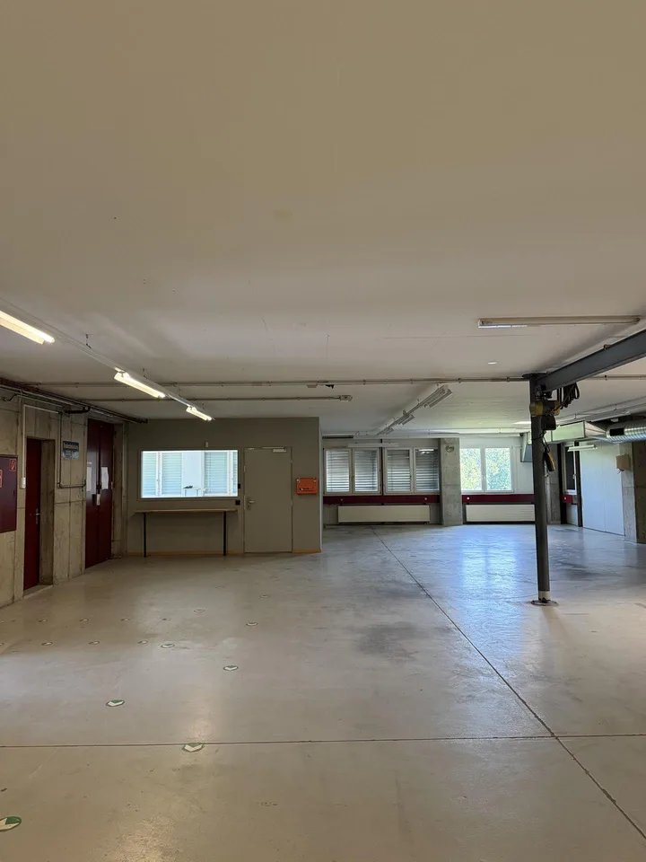 Gewerbegeschoss zu vermieten