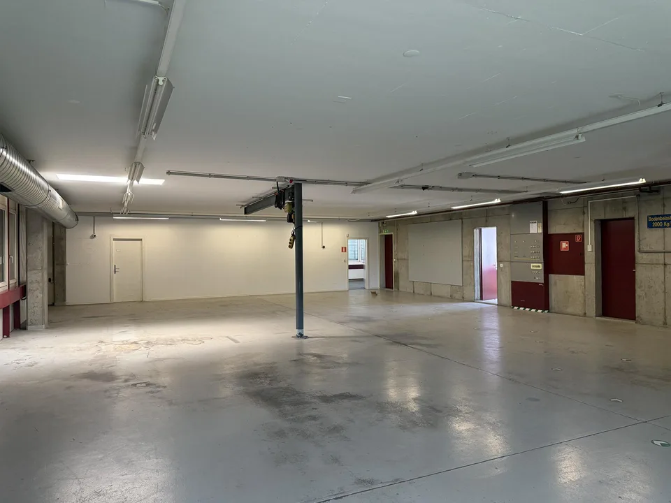 Gewerbegeschoss zu vermieten