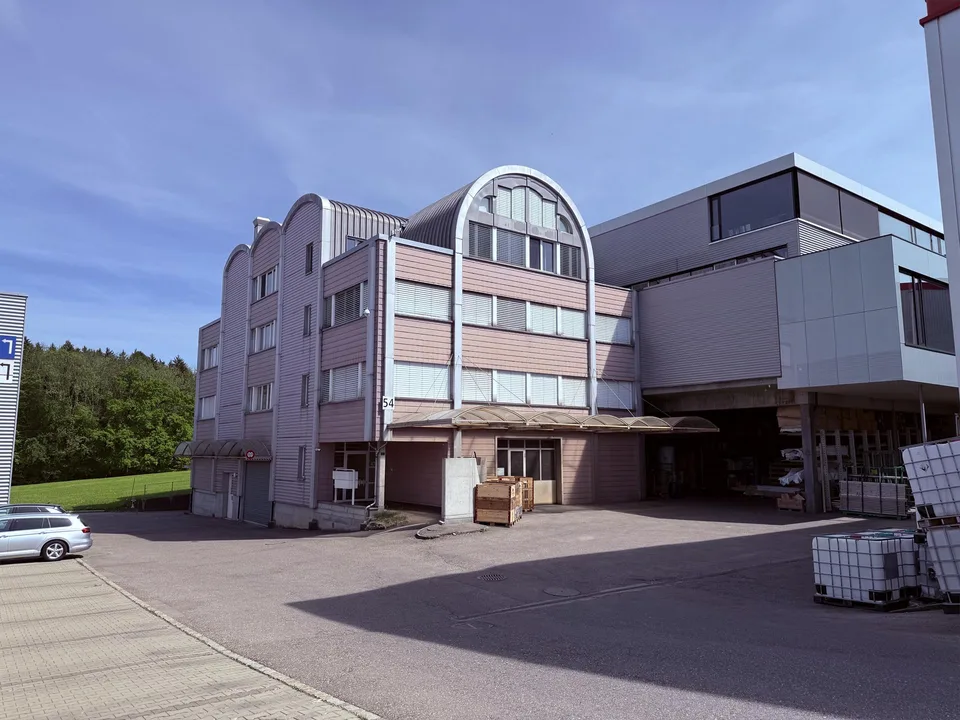 Gewerbegeschoss zu vermieten