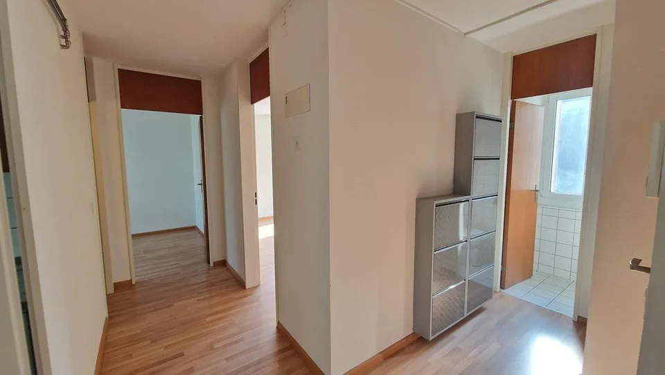 Spacious apartment with charm and balcony – photo 8 of 9