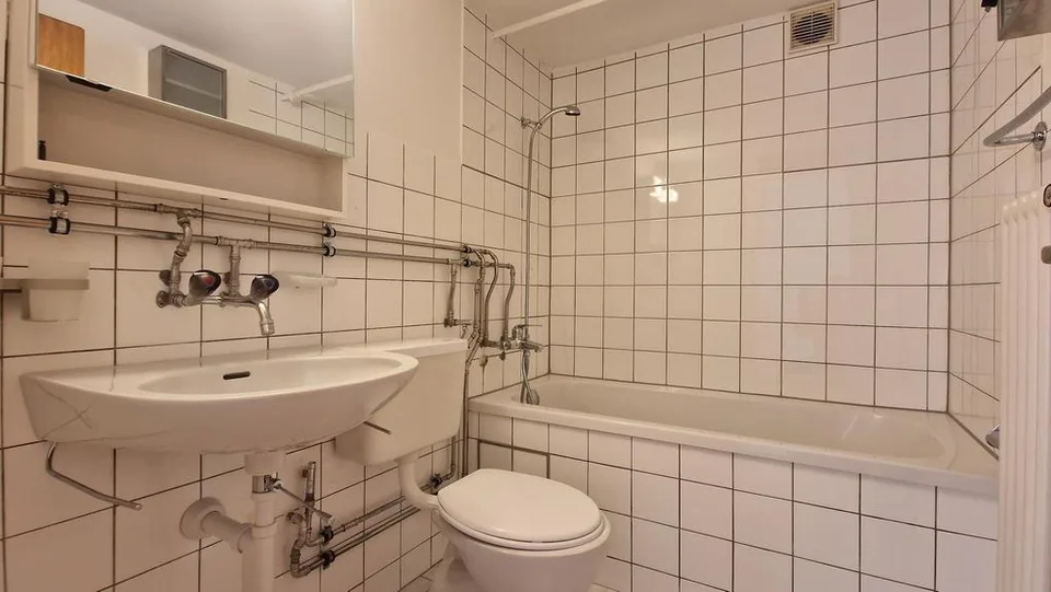 Spacious apartment with charm and balcony – photo 7 of 9